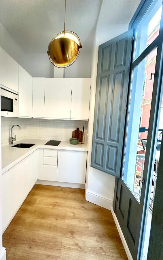 Bakari Centro Apartment Malaga Bagian luar foto