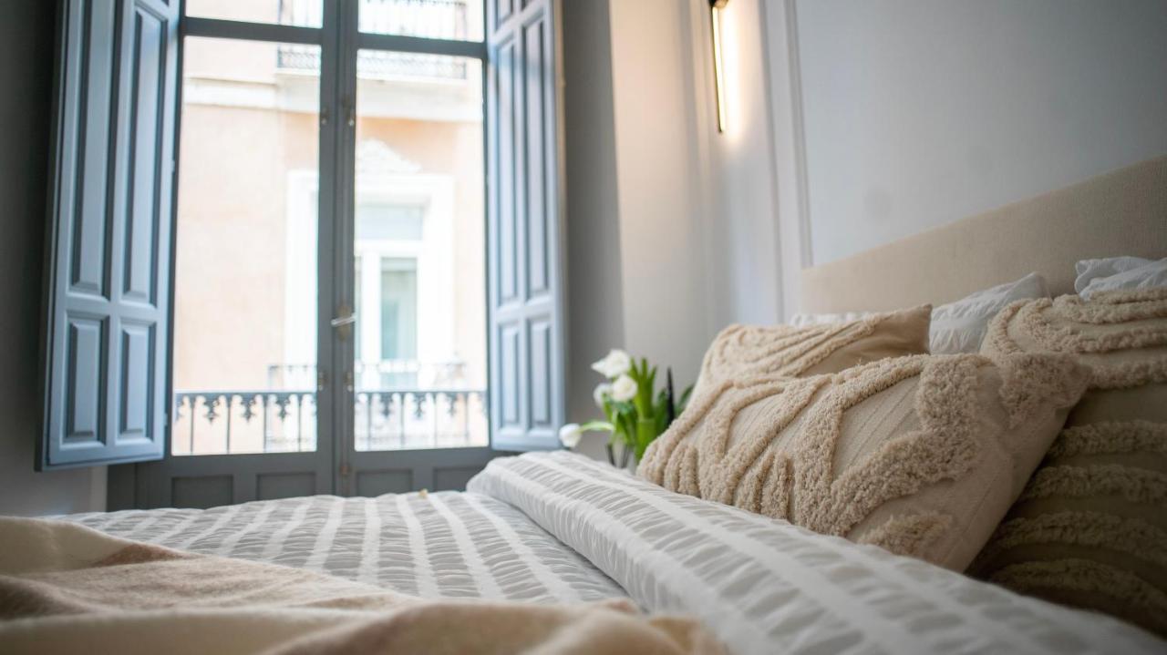 Bakari Centro Apartment Malaga Bagian luar foto