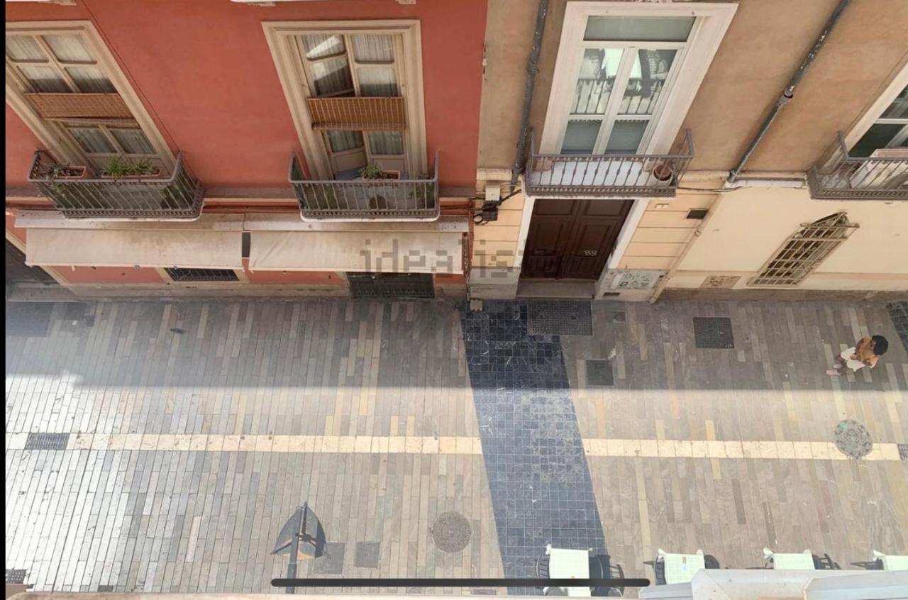 Bakari Centro Apartment Malaga Bagian luar foto